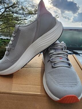 KURU Atom 2 Men's Dove Gray Athletic Sneakers. Plantar Fasciitis Heel support.